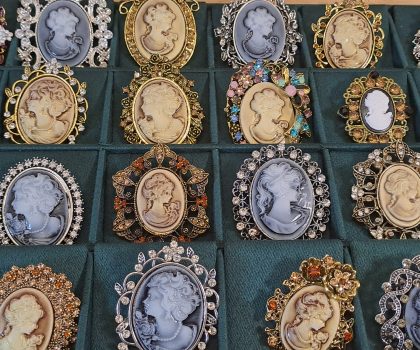 Accesorios pendientes camafeos broches